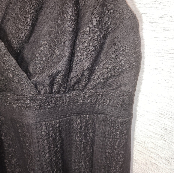 Lane Bryant 22/24 Peplum Sleeveless Black Top Lace V-Neck Empire Waist - Picture 6 of 7
